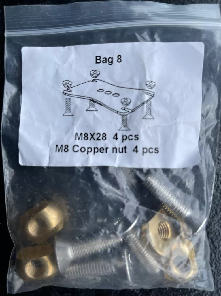 4 bolts for Foil Mast Plate US Box