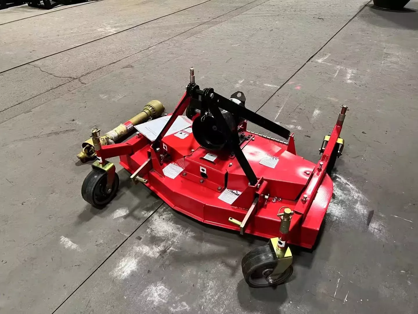 5 FT & 6 FT P5 FT & 6 FT PTO Tractor Finishing Mower – Heavy-Duty 3-Point Hitch Farm Implement | Versatile Cutting AttachmentTO Tractor Finishing Mower – Heavy-Duty 3-Point Farm Implement